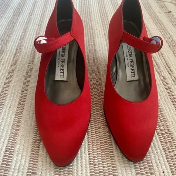 NEW Alberta Ferretti Red Silk Kitten Mary Jane Pumps with Straps US 6 - Picture 2 of 9